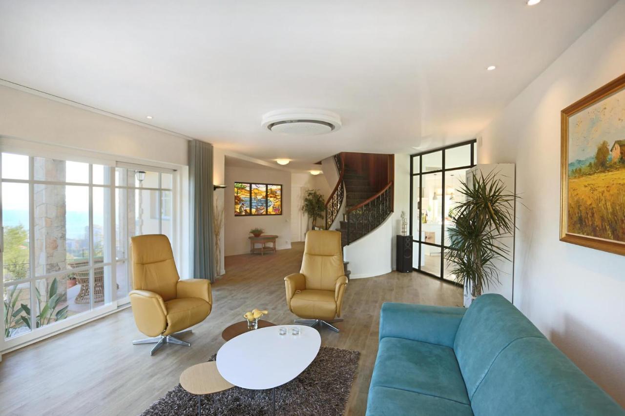 Homestay Villa Estrella - Costa Brava Calella Buitenkant foto