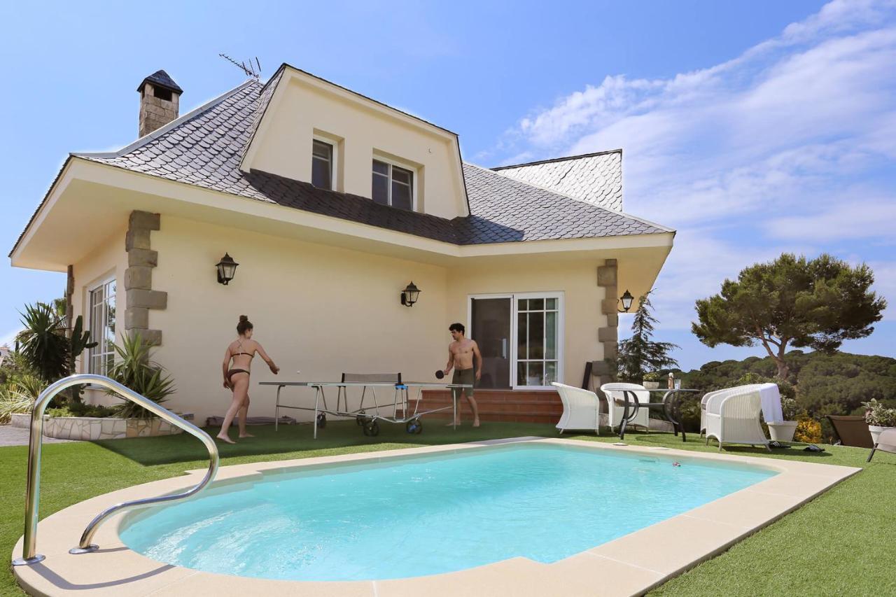 Homestay Villa Estrella - Costa Brava Calella Buitenkant foto