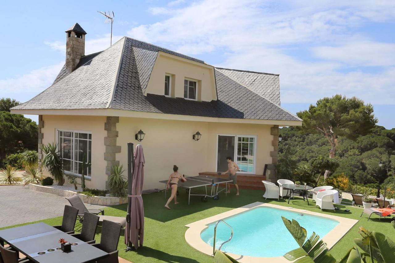 Homestay Villa Estrella - Costa Brava Calella Buitenkant foto