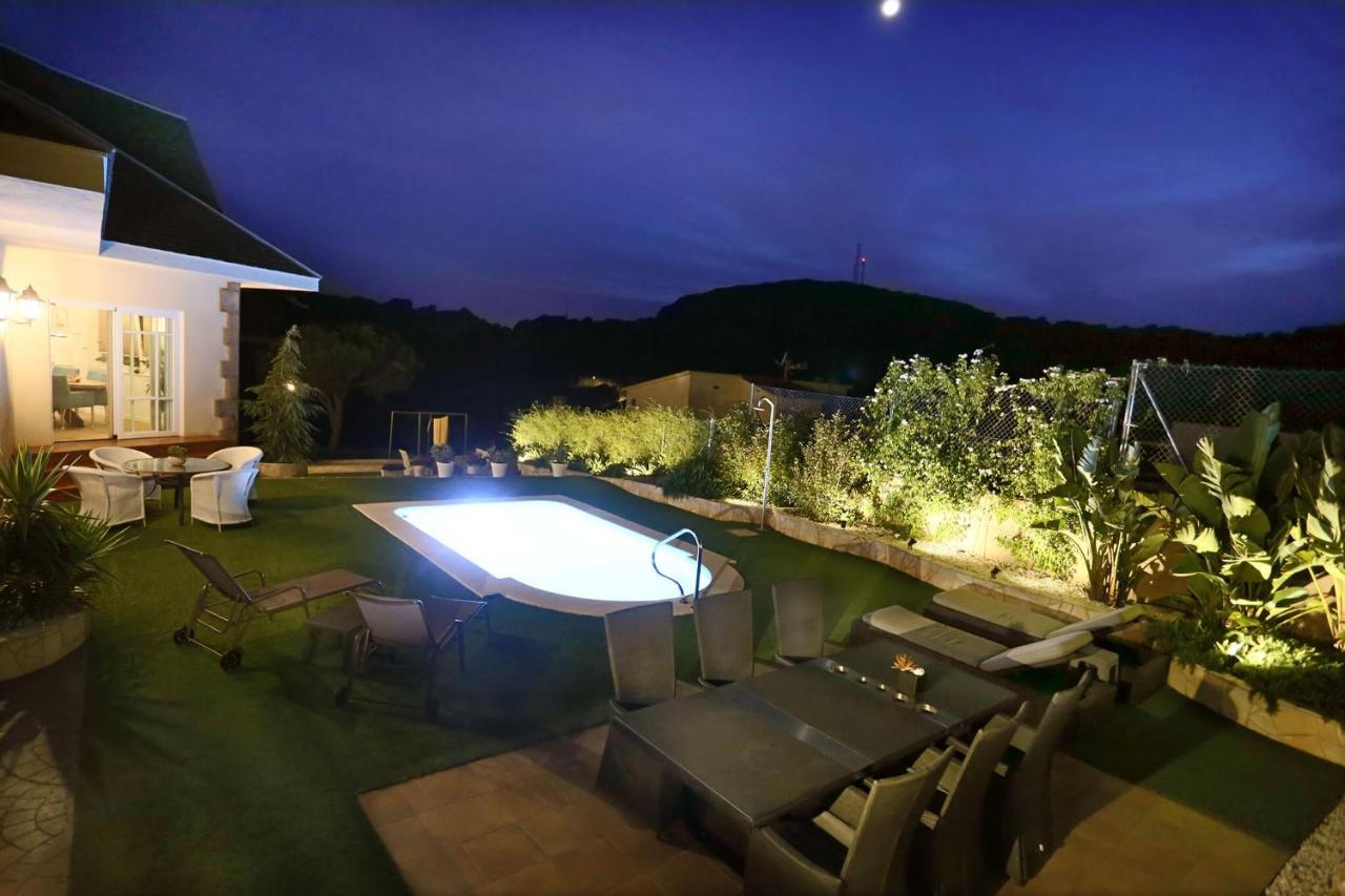 Homestay Villa Estrella - Costa Brava Calella Buitenkant foto