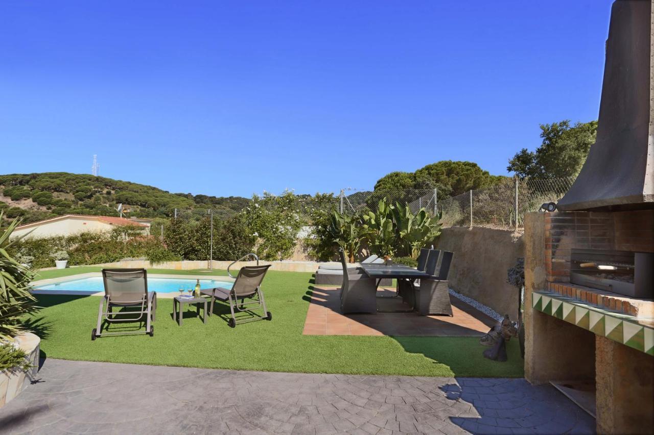 Homestay Villa Estrella - Costa Brava Calella Buitenkant foto