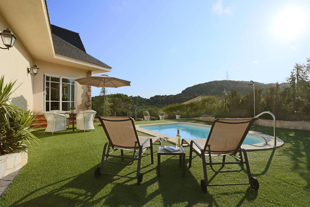 Homestay Villa Estrella - Costa Brava Calella Buitenkant foto