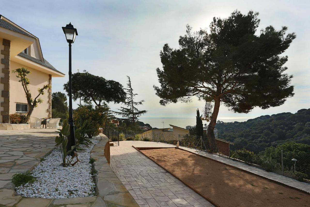 Homestay Villa Estrella - Costa Brava Calella Buitenkant foto