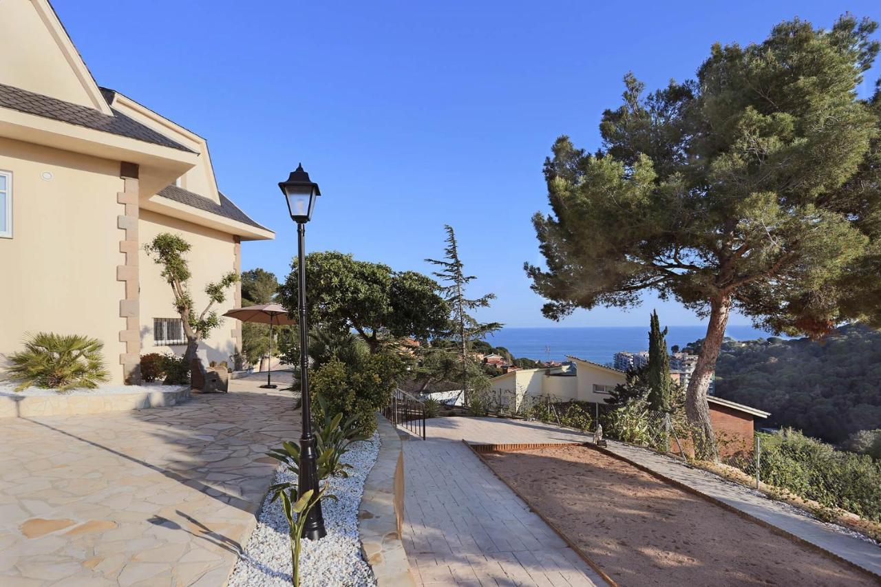 Homestay Villa Estrella - Costa Brava Calella Buitenkant foto