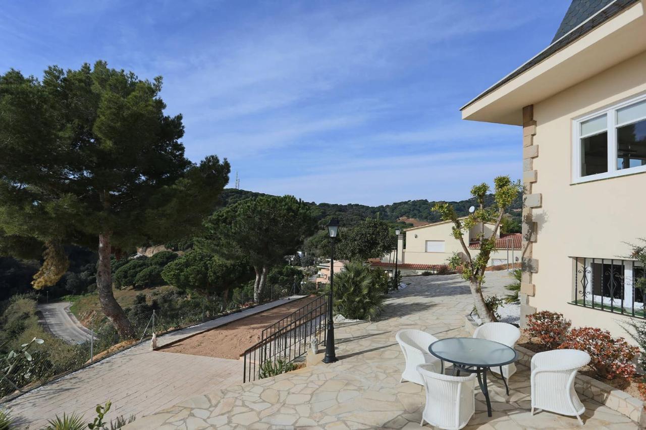 Homestay Villa Estrella - Costa Brava Calella Buitenkant foto