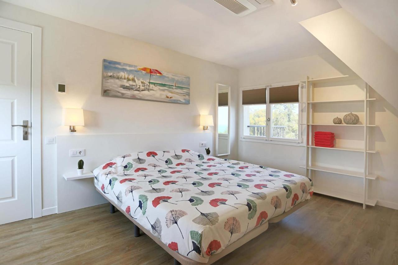 Homestay Villa Estrella - Costa Brava Calella Buitenkant foto